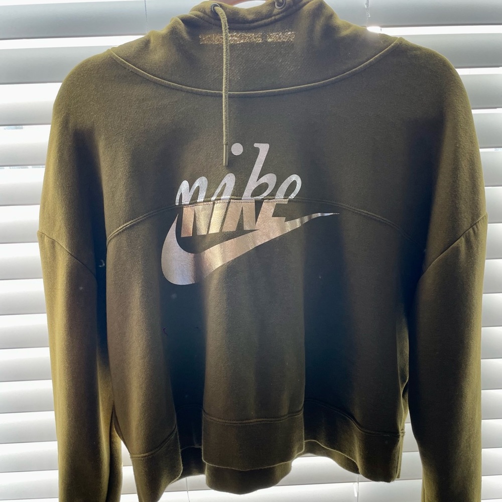 nike sweater